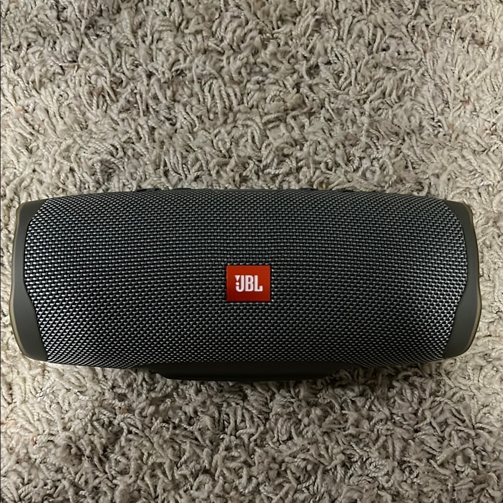 JBL Charge 4 Portable Bluetooth Speaker